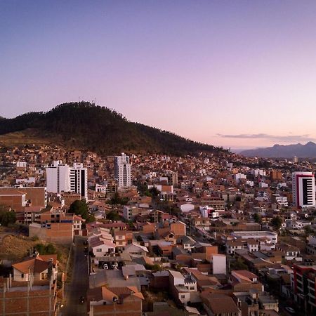 Monoambiente Con Vista Panoramica Apartment Sucre Bagian luar foto